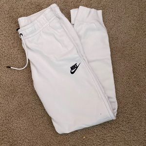 White XS NIKE jogger sweatpants